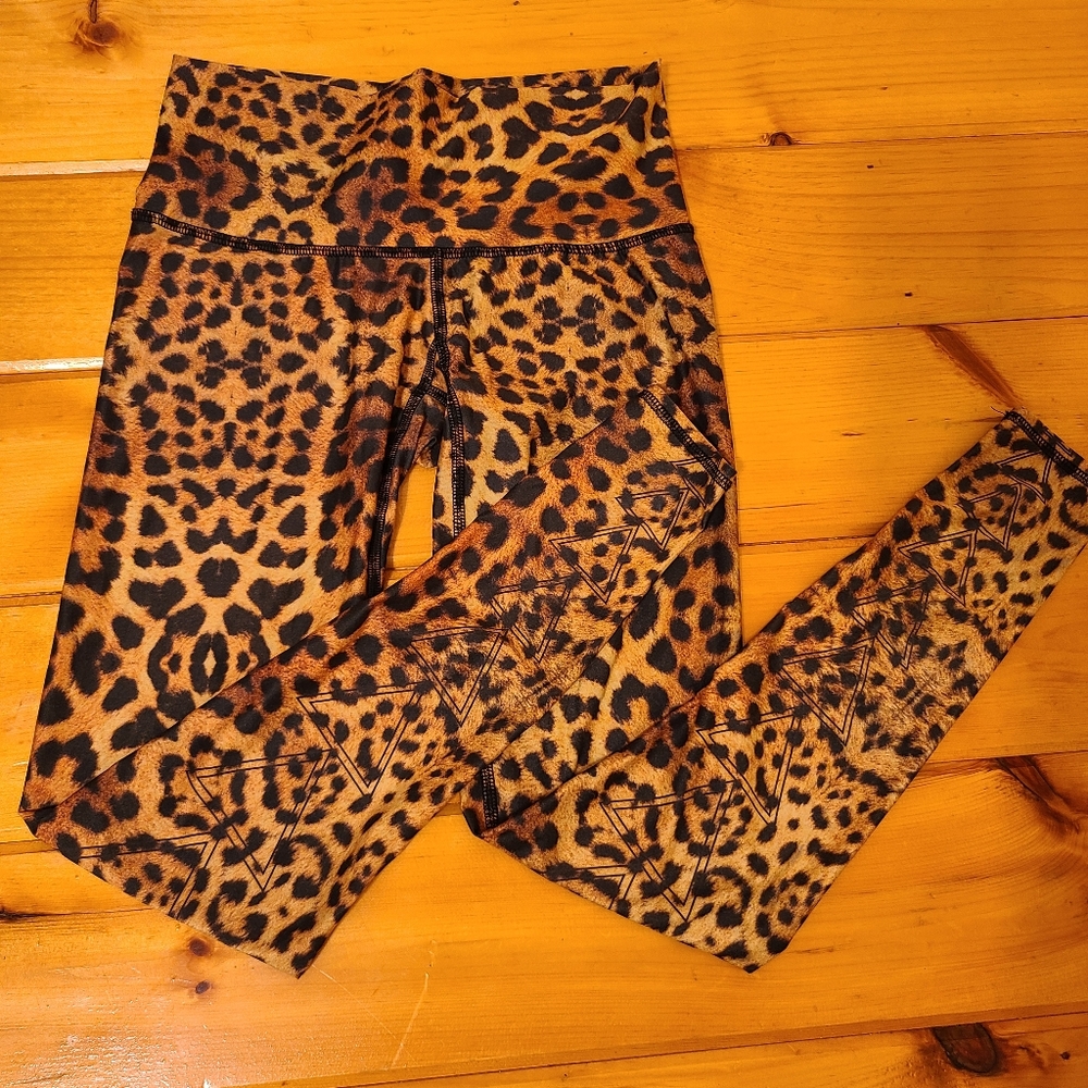 Leopard Print Teekis 🐆